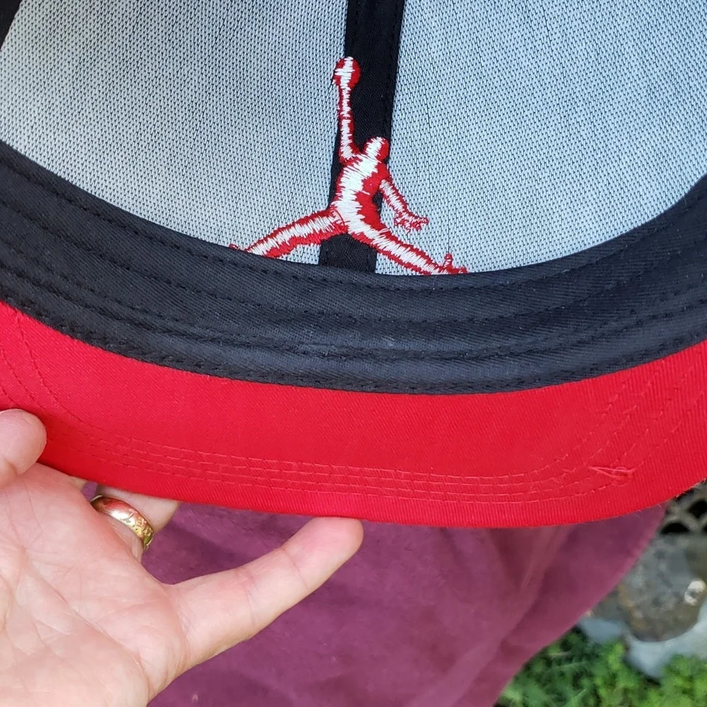 Jordan JUMPMAN Flight Snapback. Black with Red Jumpman NWOT (BIN 007)